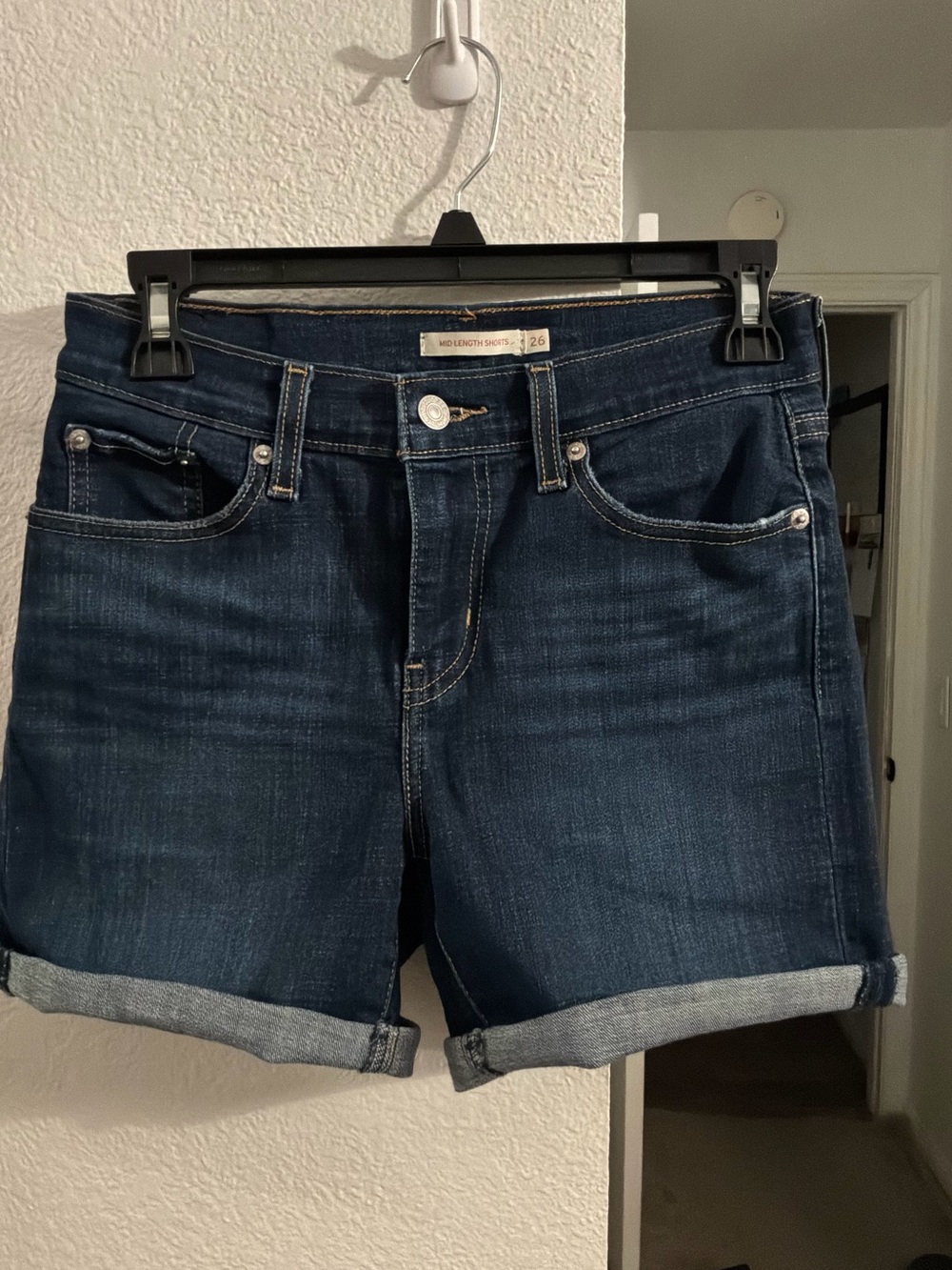 Levi’s Dark Wash Mid Length Denim Shorts - Size 26